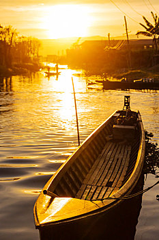 chơi lô trên mạng